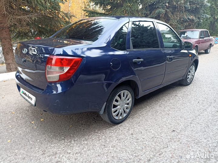 LADA Granta 1.6 МТ, 2013, 176 000 км