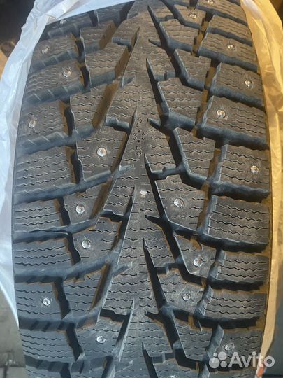 Maxxis ArcticTrekker NP3 225/60 R17 103T