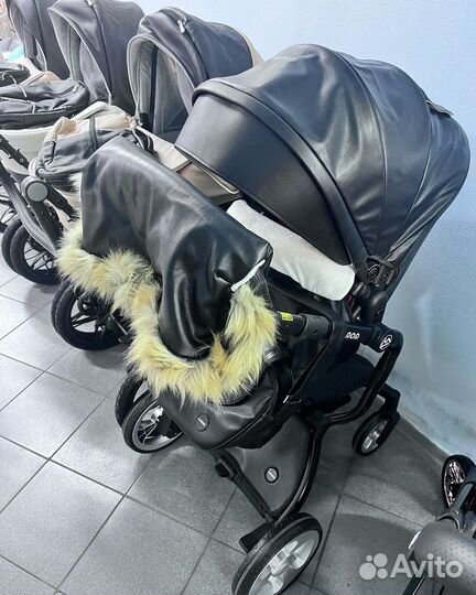 Коляска lux мом