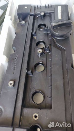 Клапанная крышка