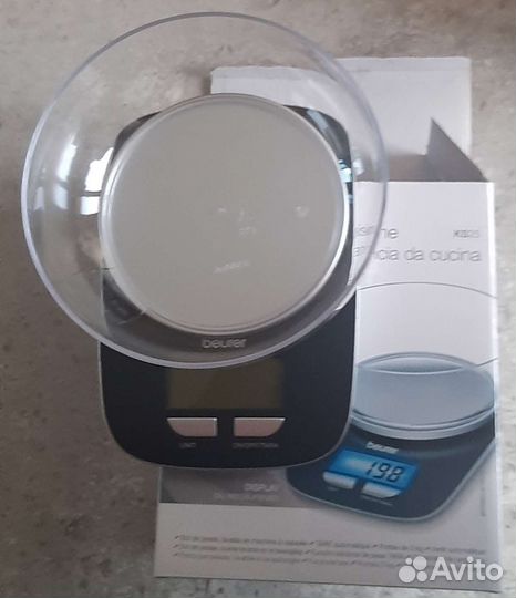 Маленькие весы электронные вместе с тарой