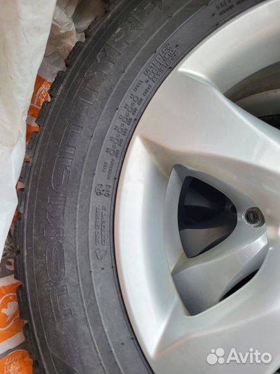 Колеса в сборе r16 зимние Nissan