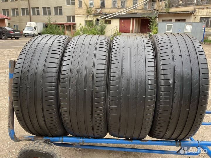 Pirelli Cinturato P7 new 235/45 R18