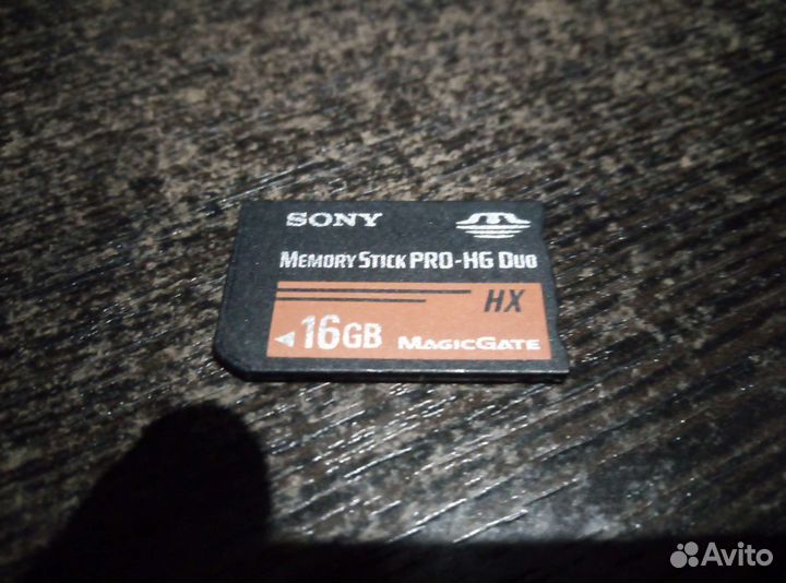 Карта памяти Memory Stick Pro-HG Duo для PSP