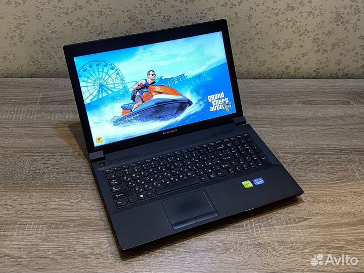 Игровой ноутбук Lenovo Core i3/GT720m