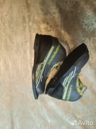 Лыжные ботинки классические