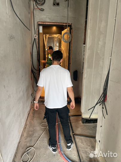 Шпаклевка и покраска стен потолков