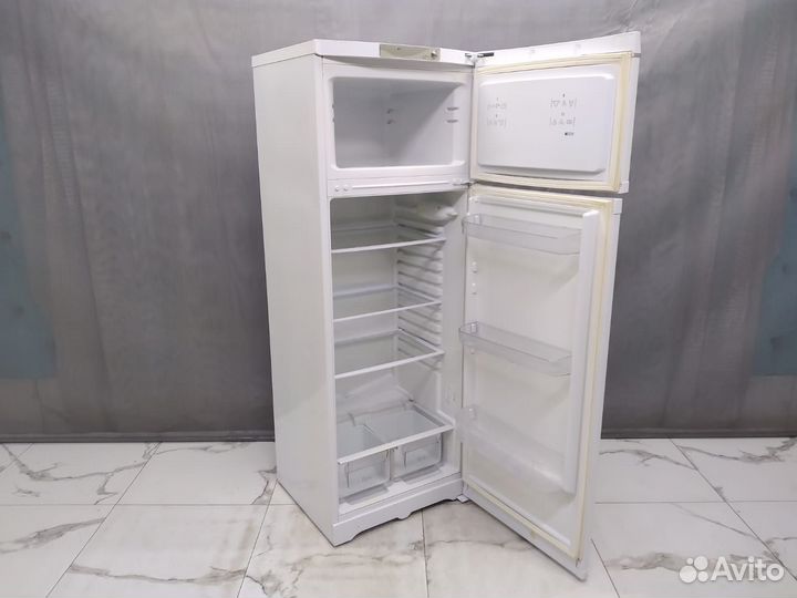 Холодильник Hotpoint Ariston бу с гарантией