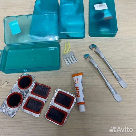 Велосипедная аптечка 6 латок, клей, монтажки