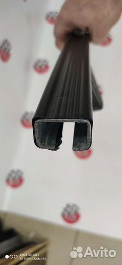 Поперечены багажника стальные в пластике