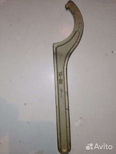 Ключ для круглых шлицевых гаек 75-85