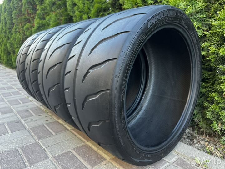 Toyo Proxes R888R 285/35 R20 и 315/30 R20 101Y