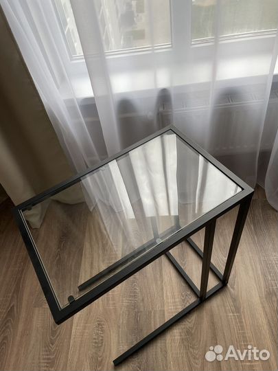 Журнальный/прикроватный столик IKEA