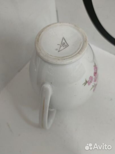 Молочник Лфз / 0,3 л. / 11 см