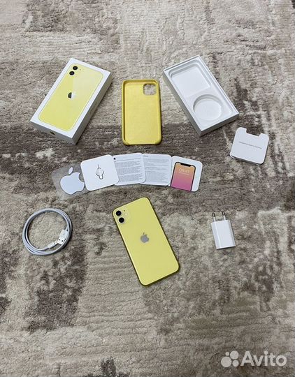 iPhone 11, 64 ГБ