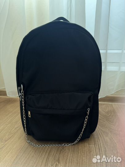 Рюкзак с цепочкой