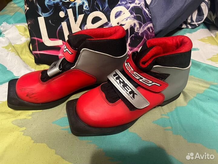 Лыжные ботинки р. 35