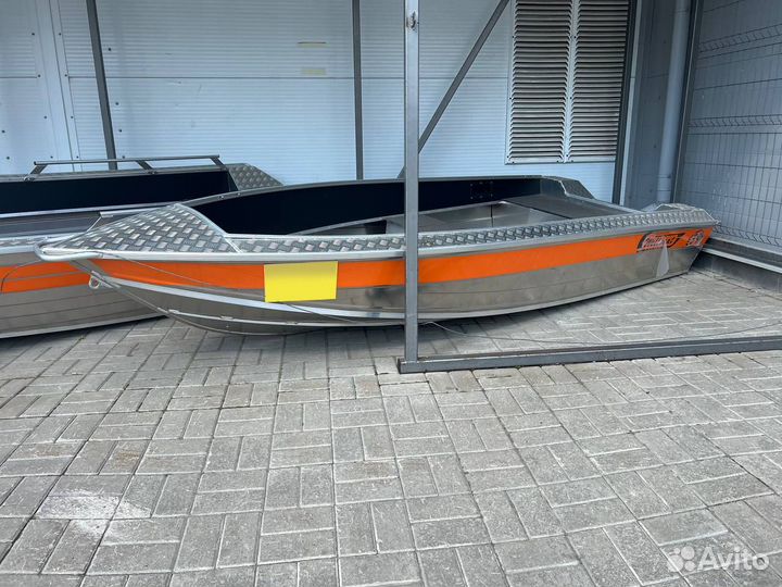 Моторная лодка Wellboat 39 next новая