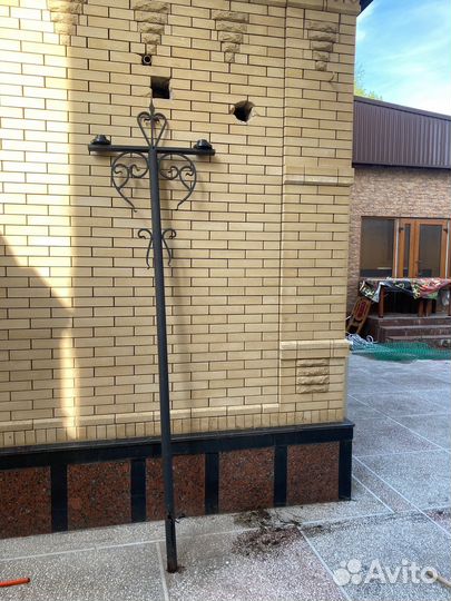 Уличный фонарный столб