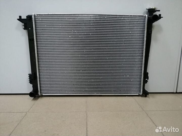 Радиатор охлаждения двс KIA Sportage