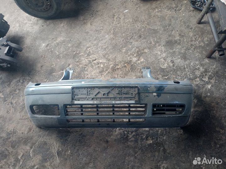Бампер передний Volkswagen Golf MK4