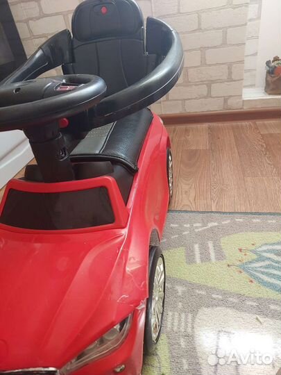 Детская машинка каталка с ручкой