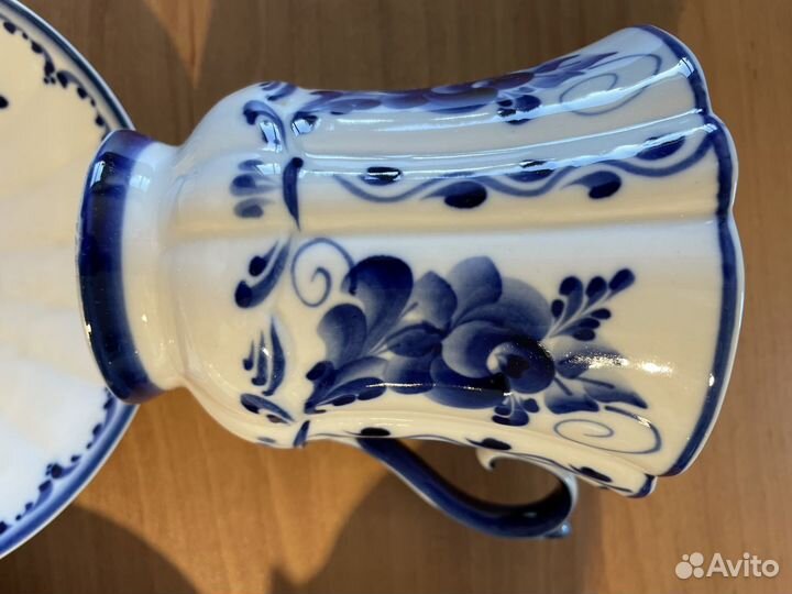 Гжель бокал и чашка с блюдцами