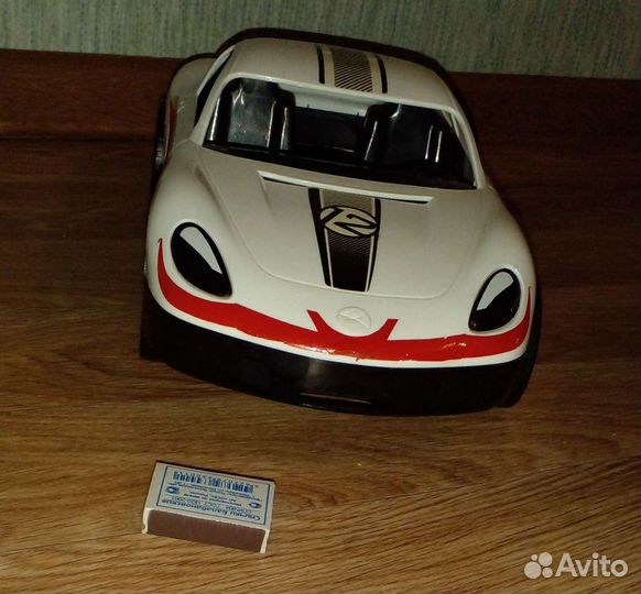 Машина игрушка