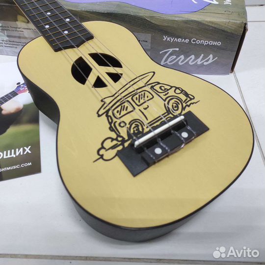 Укулеле сопрано новая