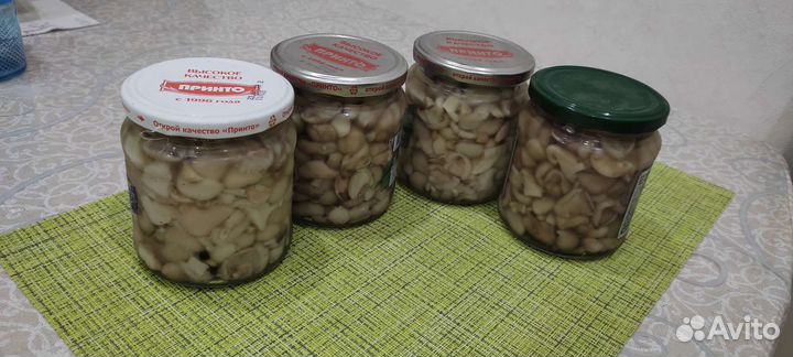 Грибы маринованные