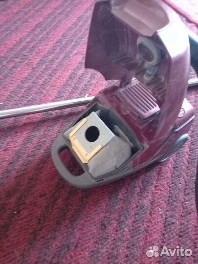 Пылесос LG turbo 1400 W бу