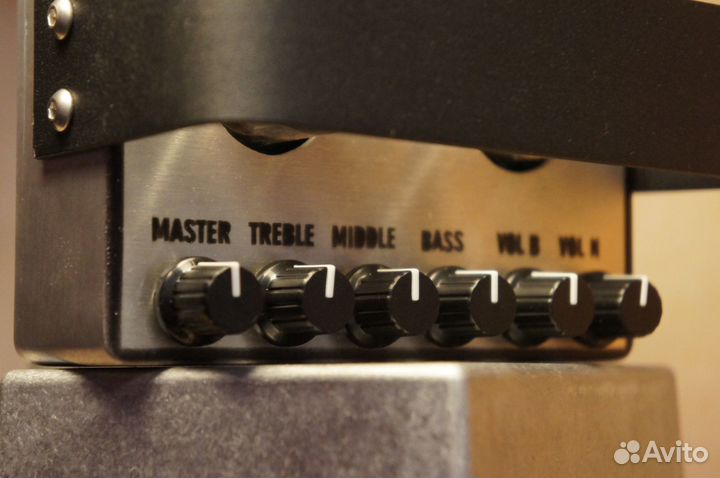 Sunn Model T ламповый преамп для гитары