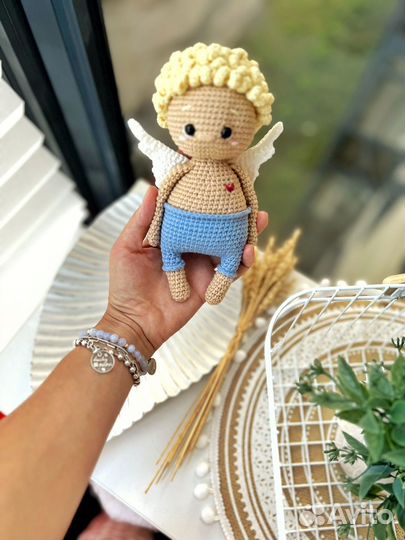 Вязаная игрушка ангел