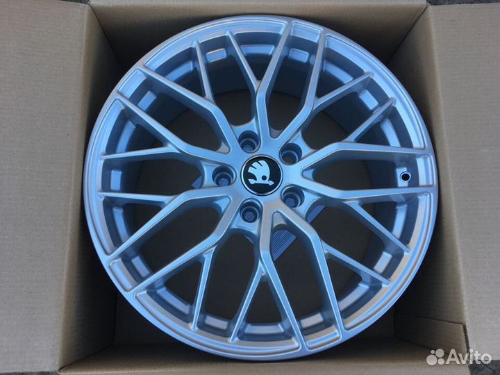 Новые литые диски R008 R18 5*112/57,1/45 VW