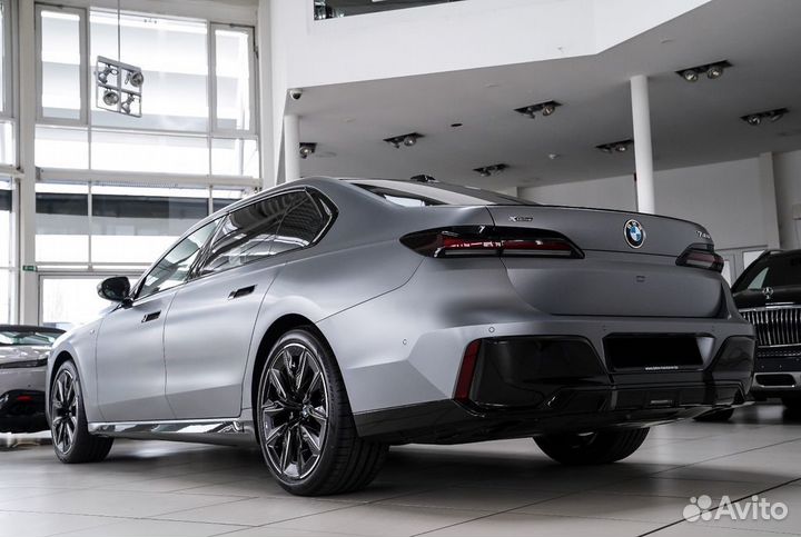 BMW 7 серия 3.0 AT, 2023, 4 400 км