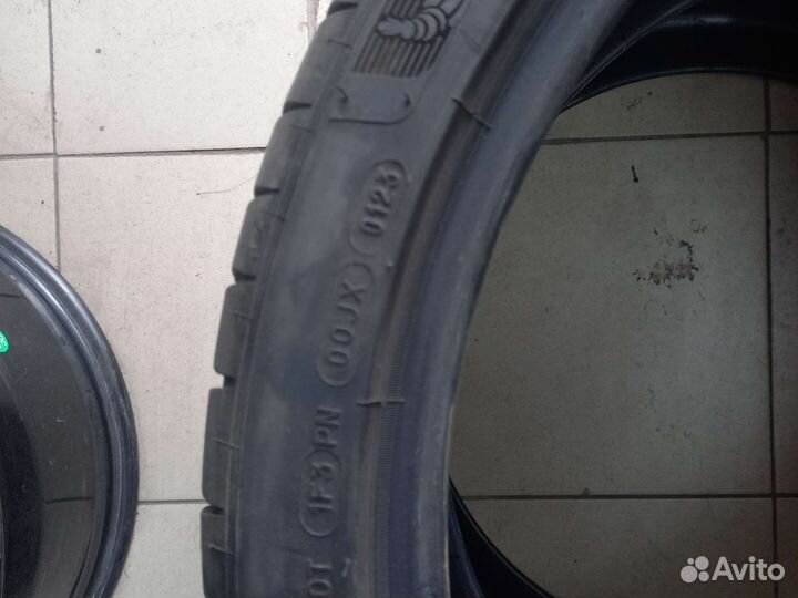 Michelin Pilot Sport 4 S 255/35 R20 и 285/30 R20