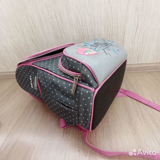 Школьный рюкзак