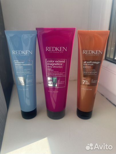 Маски и крем доя ухода Redken