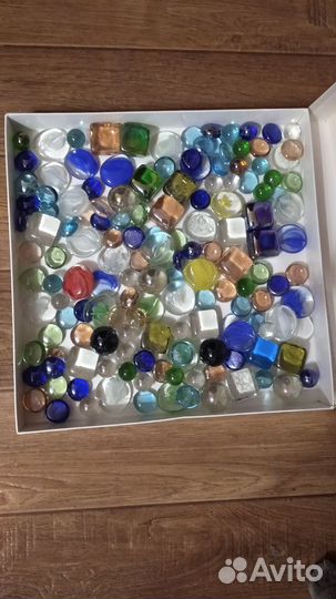 Камни стеклянные