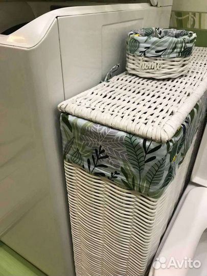 Узкая корзина для белья