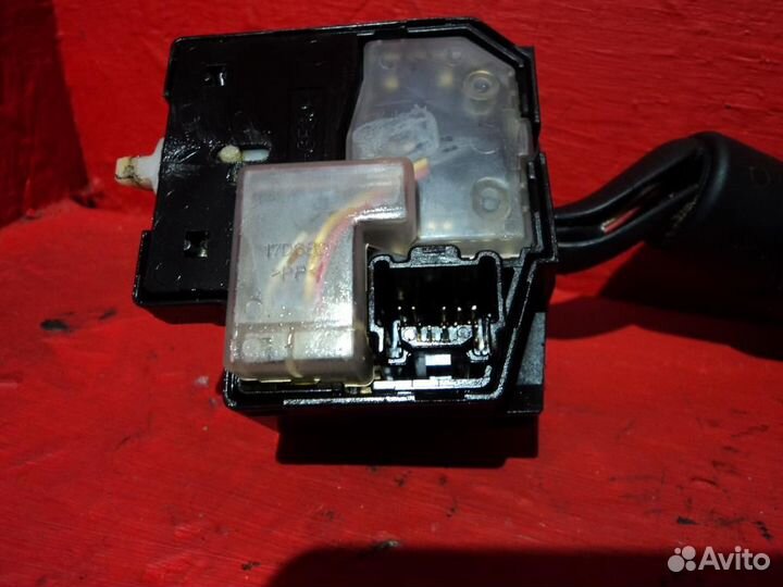 Переключатель поворотников Мазда 3 бк 02-09