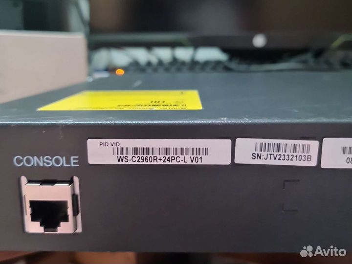 Коммутатор cisco WS-2960R+24PC-L