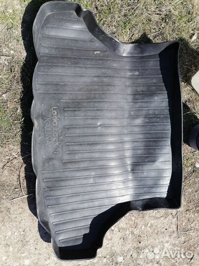 Корыто в багажник калина