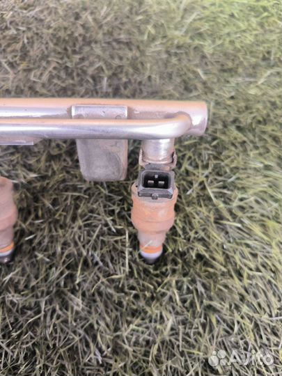 Топливная рампа Audi A4 B5