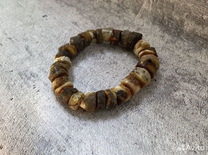 Браслет из янтаря 