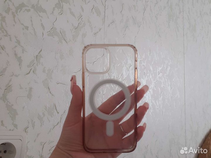 Чехол на iPhone 11