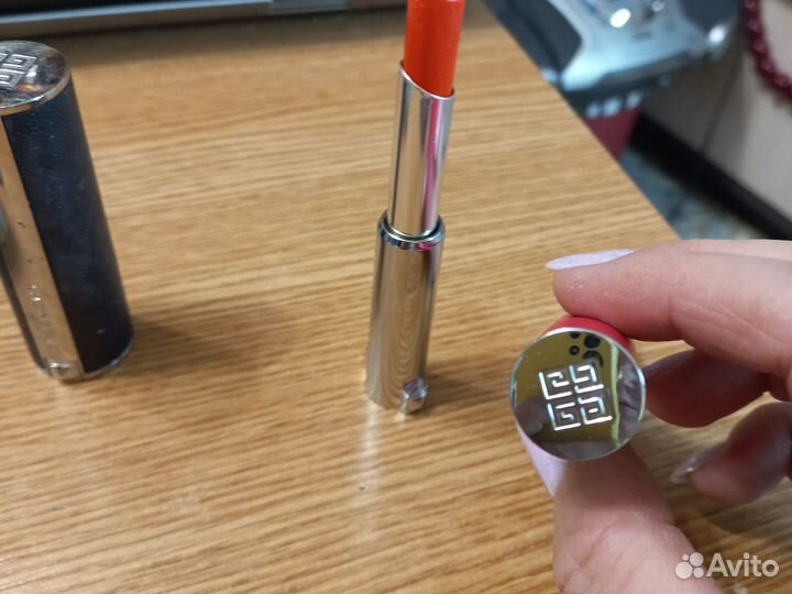 Givenchy помада