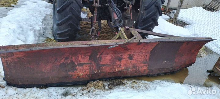 Лопата на трактор