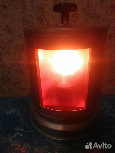 Красный фонарь для фотопечати