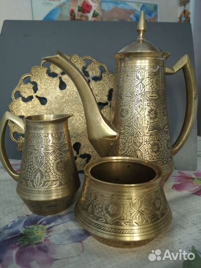 Набор посуды латунь